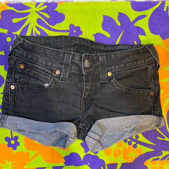 TRUE RELIGION JEAN SHORTS - Picture 2 of 5